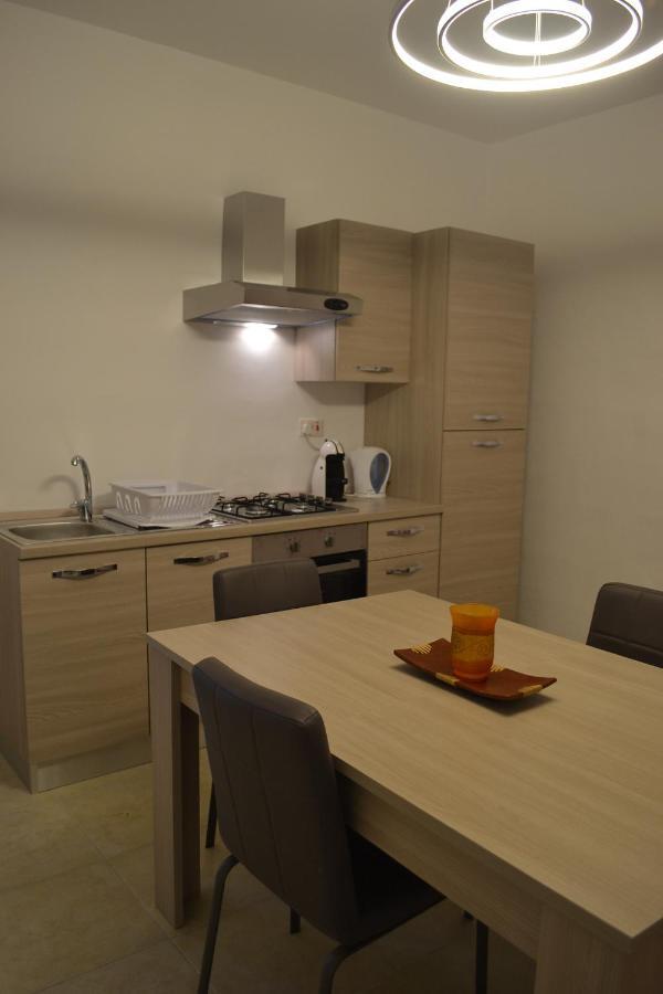 La Luna Town House Сліма Екстер'єр фото